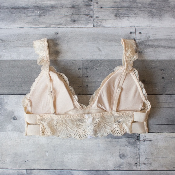 'Chloe' Lace Bralette - Picture 3 of 8